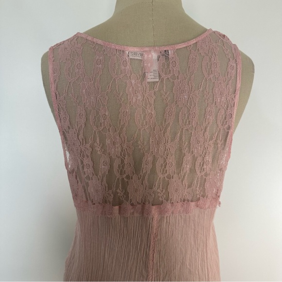 Forever21 pink sheer lace top L - Picture 4 of 16